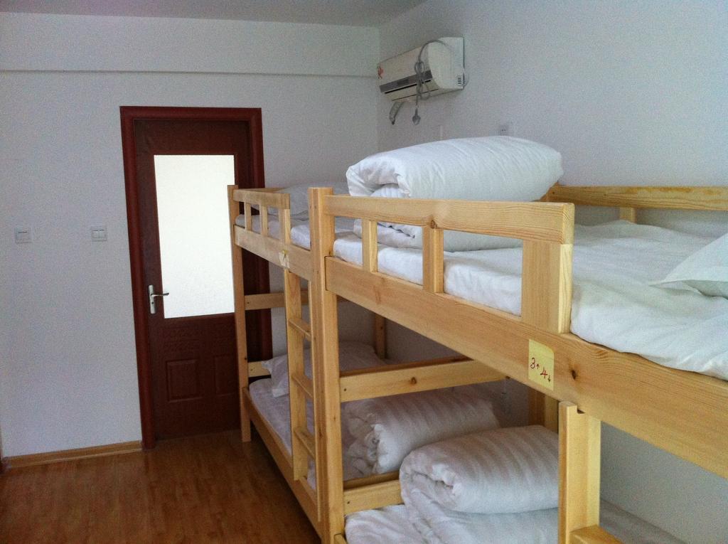 798 International Youth Hostel Jinan Ruang foto